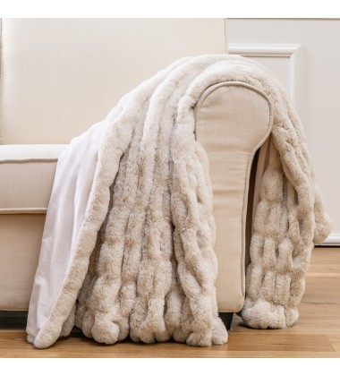 Plush Throw Luxurious Embossed Ruched Fur Blanket Cream Brown Wolf Premium Quality Faux Fur Throw Blanket