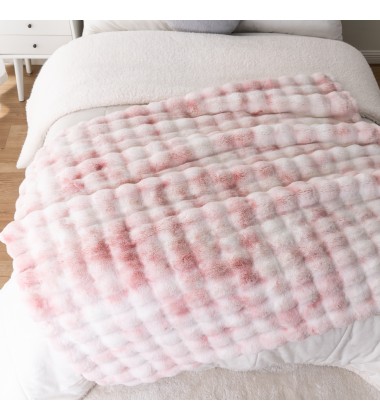 Luxury PomPom Bubble Snuggle No Shedding Poly Super Soft Faux Rabbit Fur Bubble Faux Fur Fabric Large Double Sides Minky Blanket