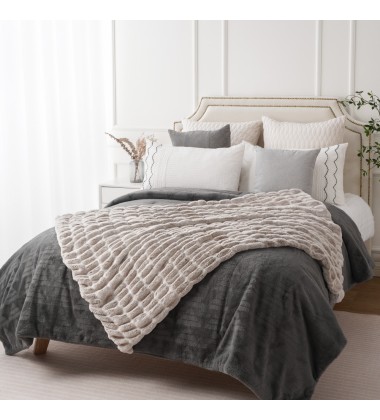 Luxury Soft Reversible Warm Thick Fluffy Fuzzy Back Printed Ruched Faux Fur Bed Blanket