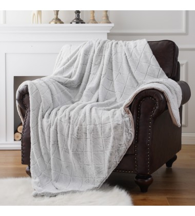 10 foot by 10 foot Large Blanket Gray Frosted Back Printed Checked Pattern Super Soft High Quality Fuzzy Faux Fur Throw Blanket