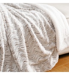 Reversible Thick Double Sides Luxury Brushed Wave Pattern PV Fur Sherpa Throw Blankets for sofa