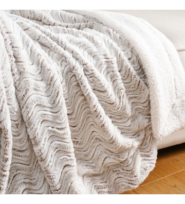 Reversible Thick Double Sides Luxury Brushed Wave Pattern PV Fur Sherpa Throw Blankets for sofa